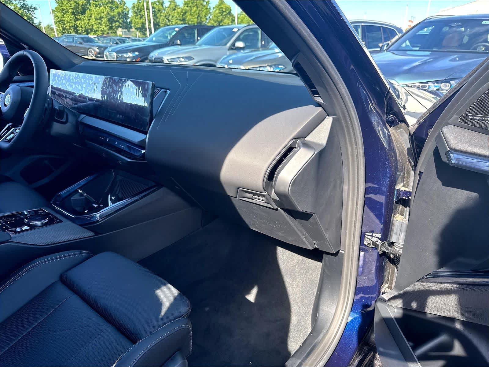 2026 BMW X3 30 - Photo 28