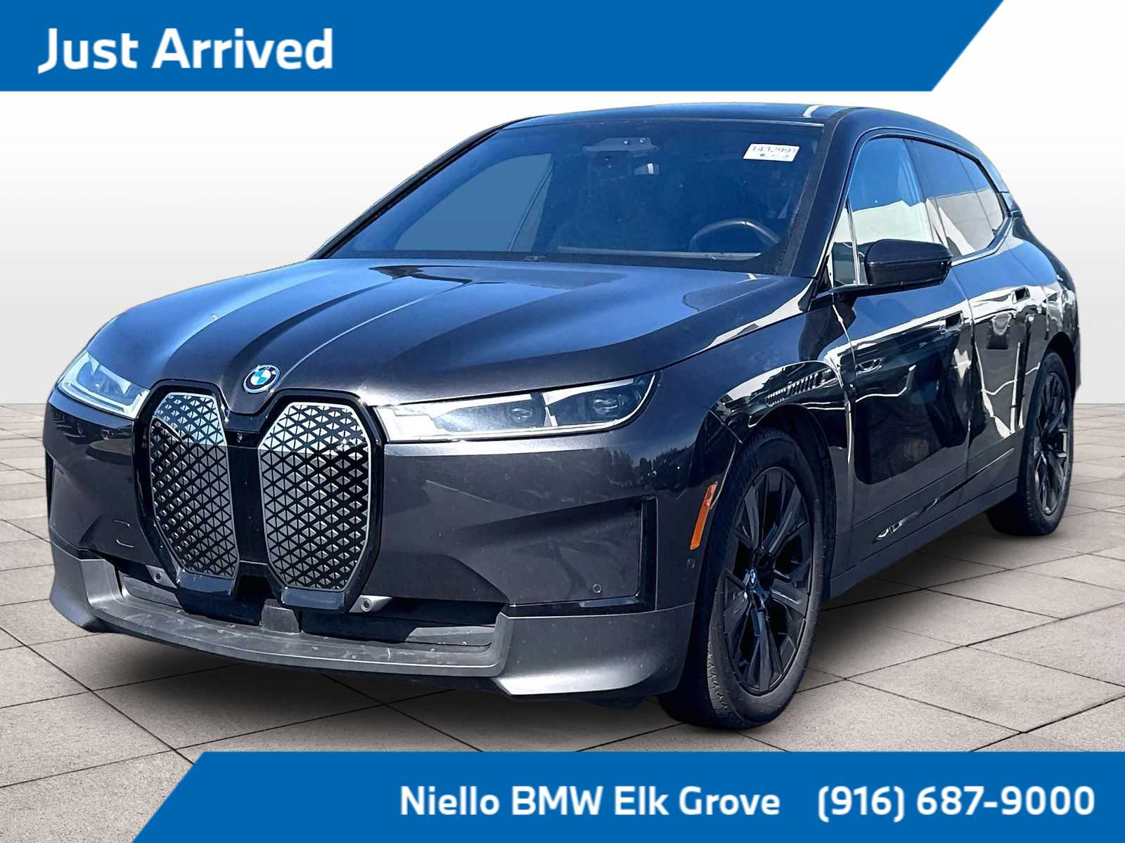 2023 BMW iX xDrive50's photo