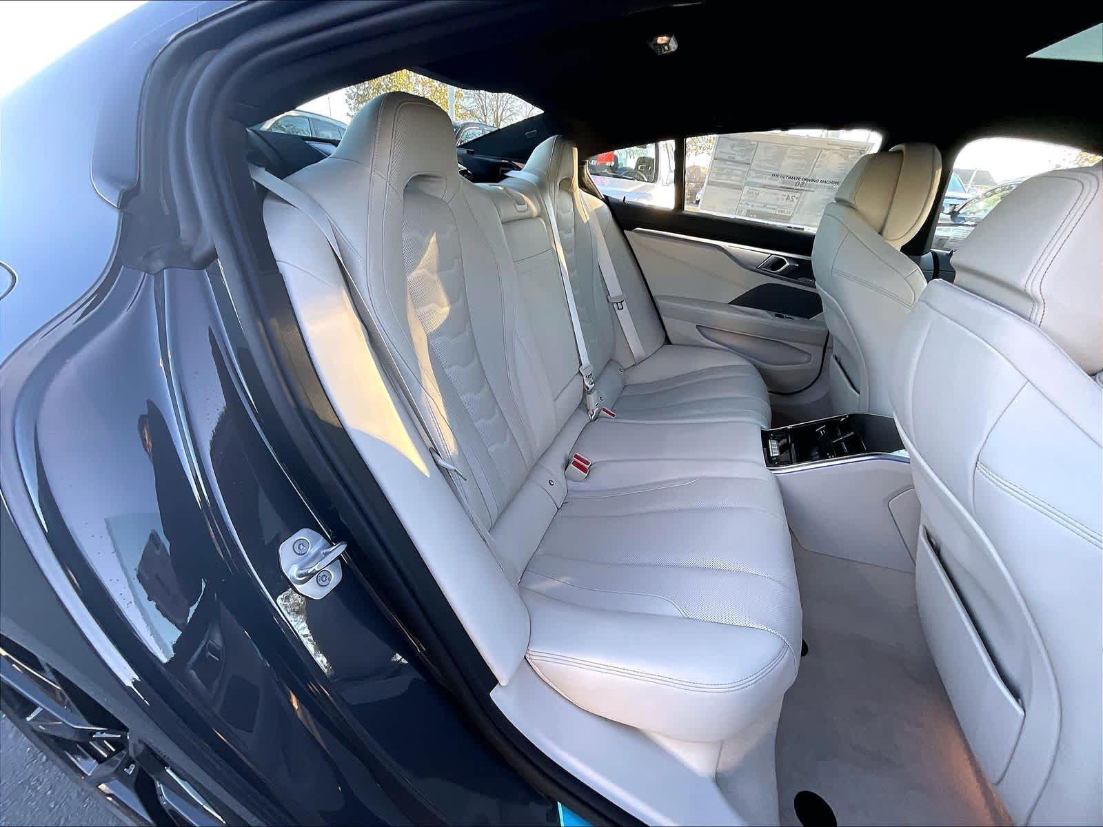 2026 BMW 8 Series 840i - Photo 23