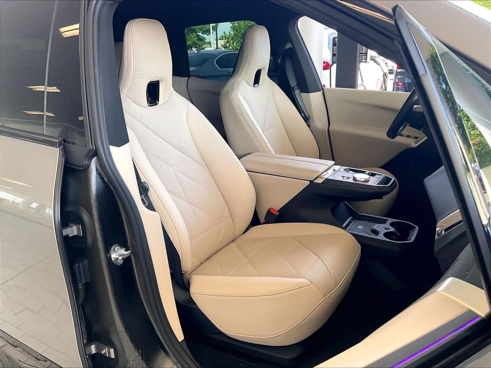 2024 BMW iX xDrive50 xDrive50 photo 3