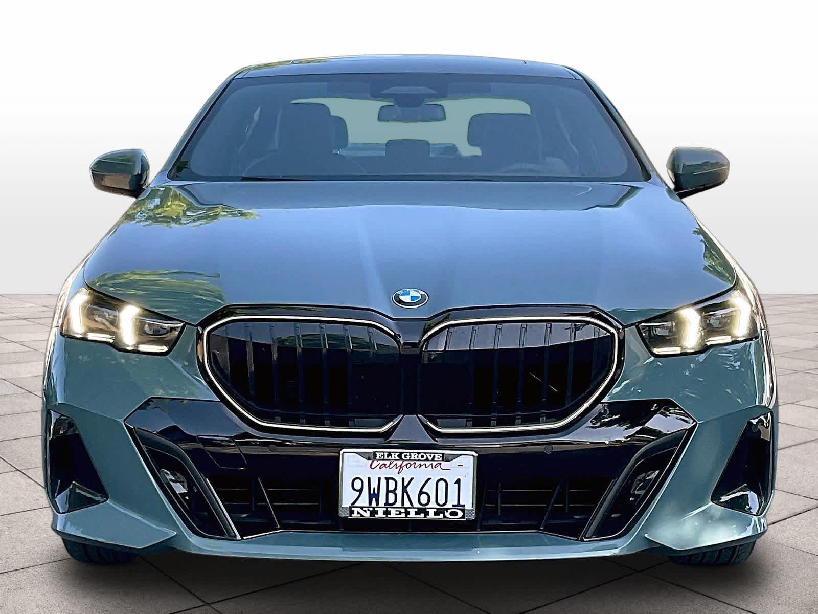 2026 BMW 540i xDrive 540i xDrive photo 2