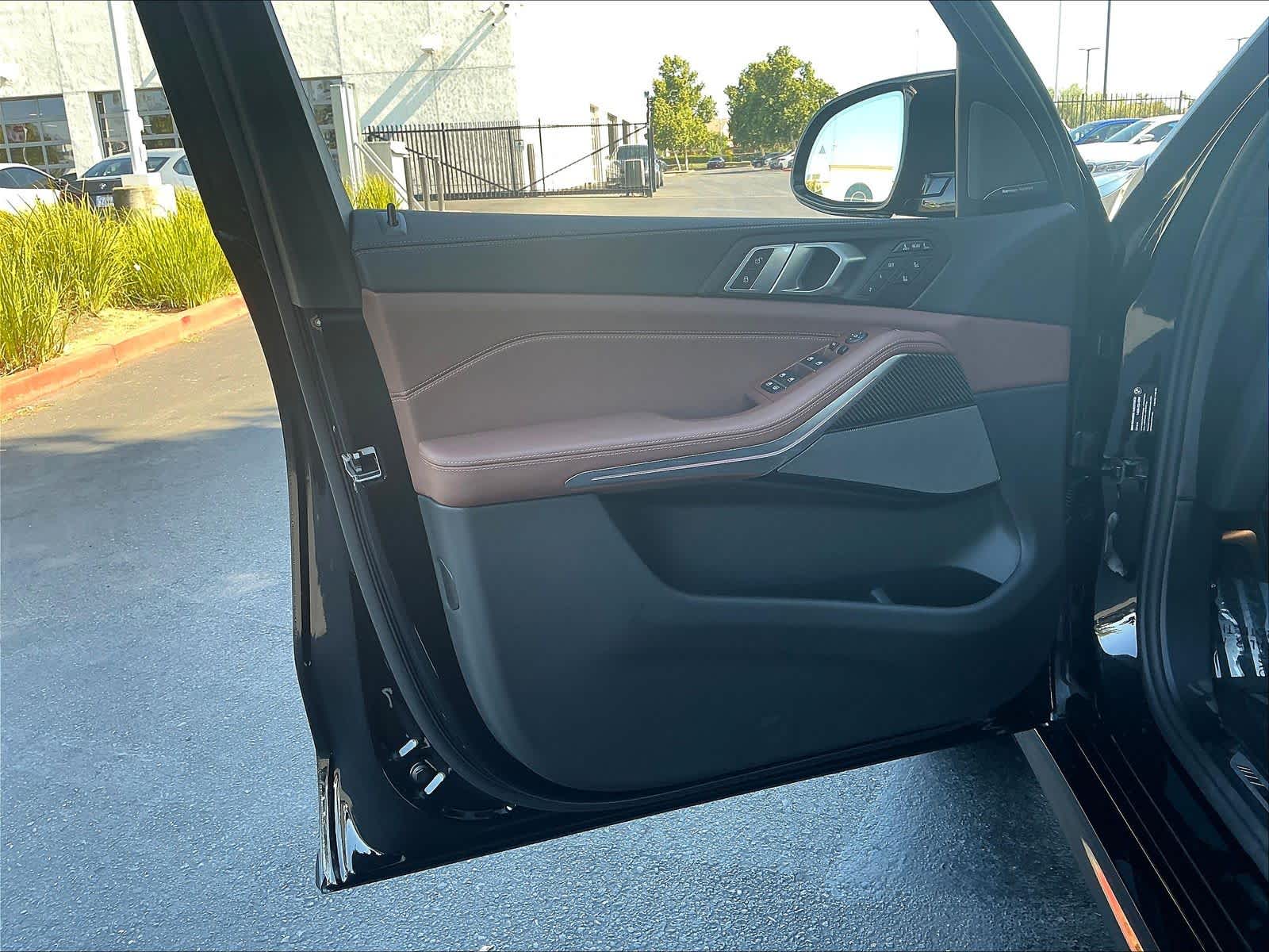 2026 BMW X7 M60i - Photo 24