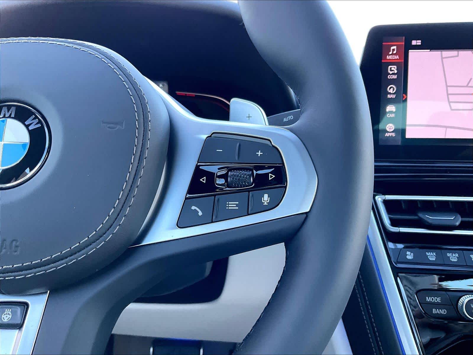 2026 BMW 8 Series 840i - Photo 17