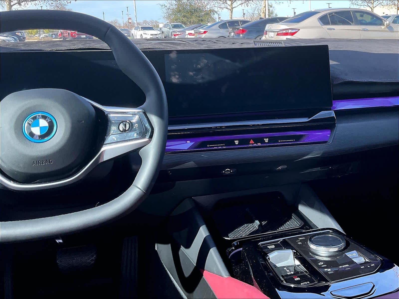 2025 BMW i5 xDrive40 photo 6