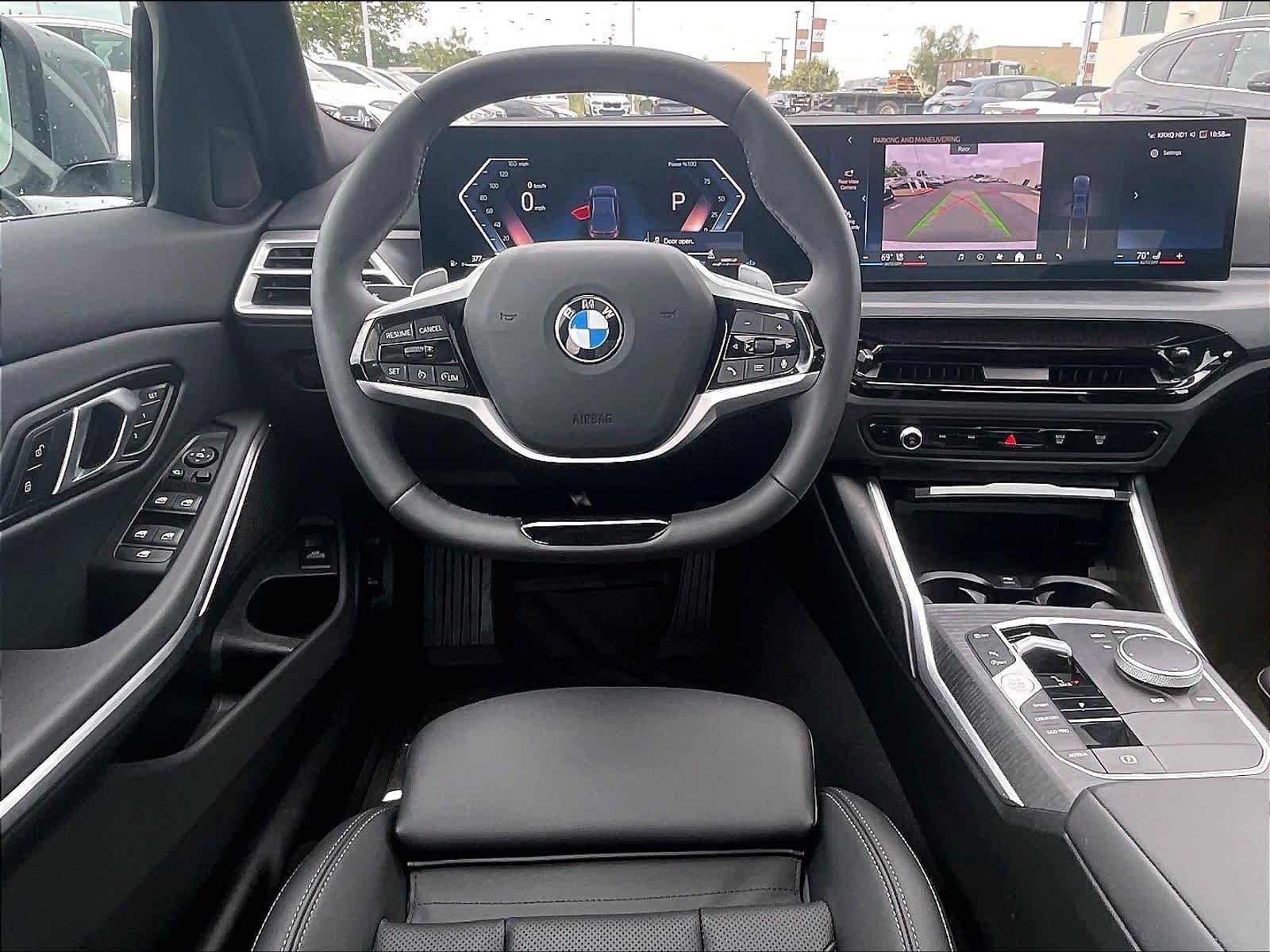 2025 BMW 330i 330i photo 5