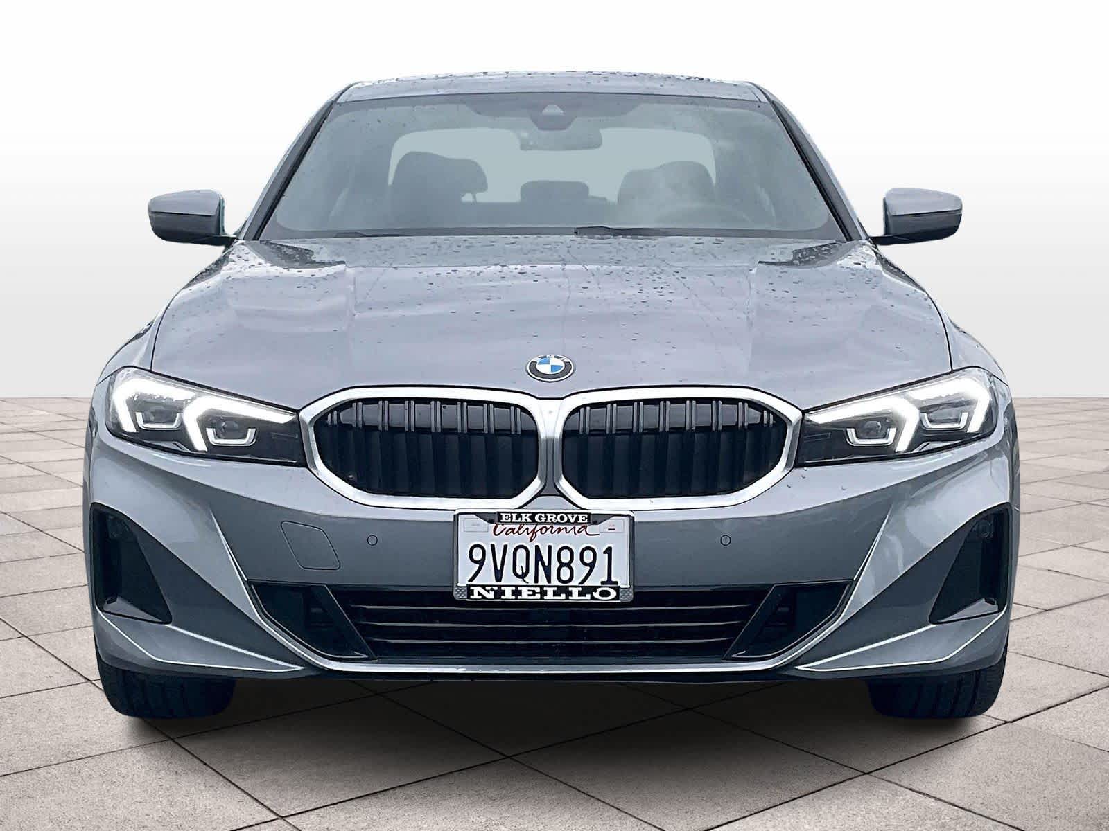 2025 BMW 330i 330i photo 2