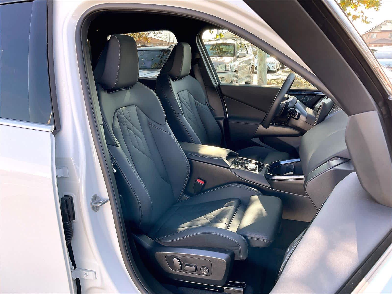 2025 BMW X3 30 xDrive 30 xDrive photo 3