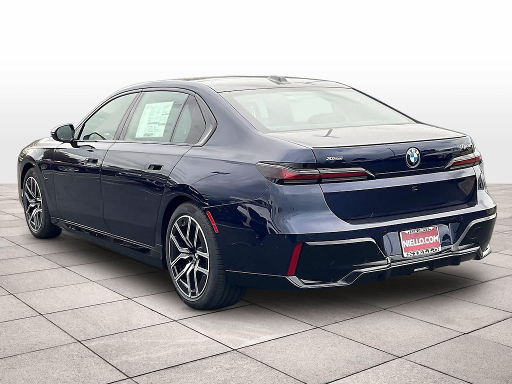 New 2026 BMW 750e xDrive 750e xDrive Plug-In Hybrid