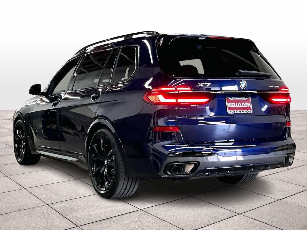 New 2026 BMW X7 xDrive40i xDrive40i Sports Activity Vehicle
