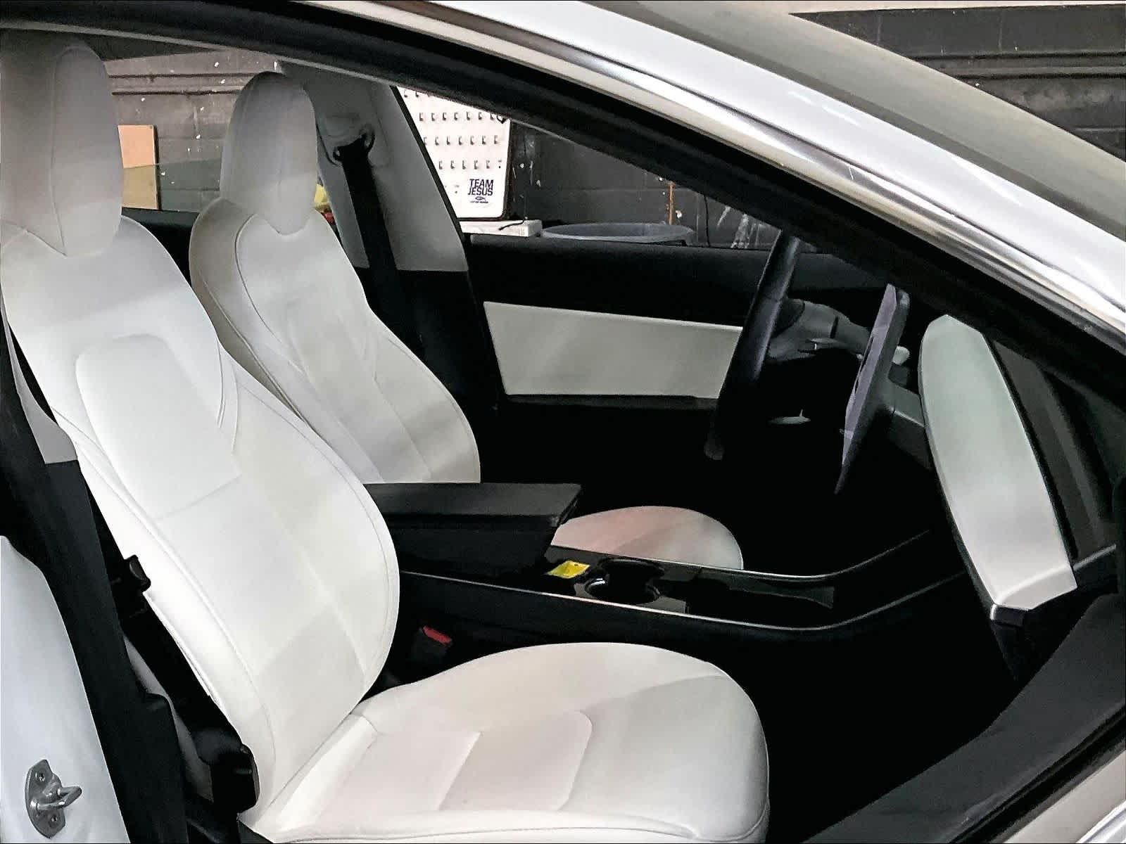 2020 Tesla Model 3 Standard Range photo 6