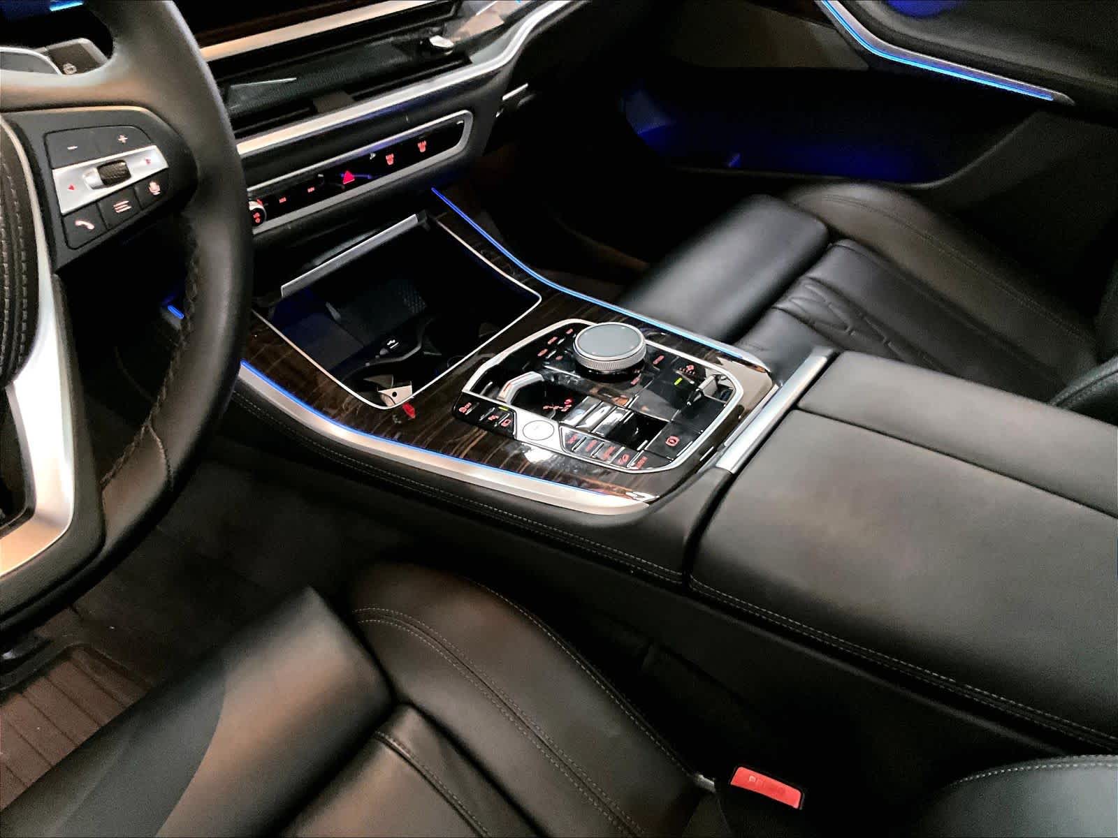 2025 BMW X5 50e - Photo 16