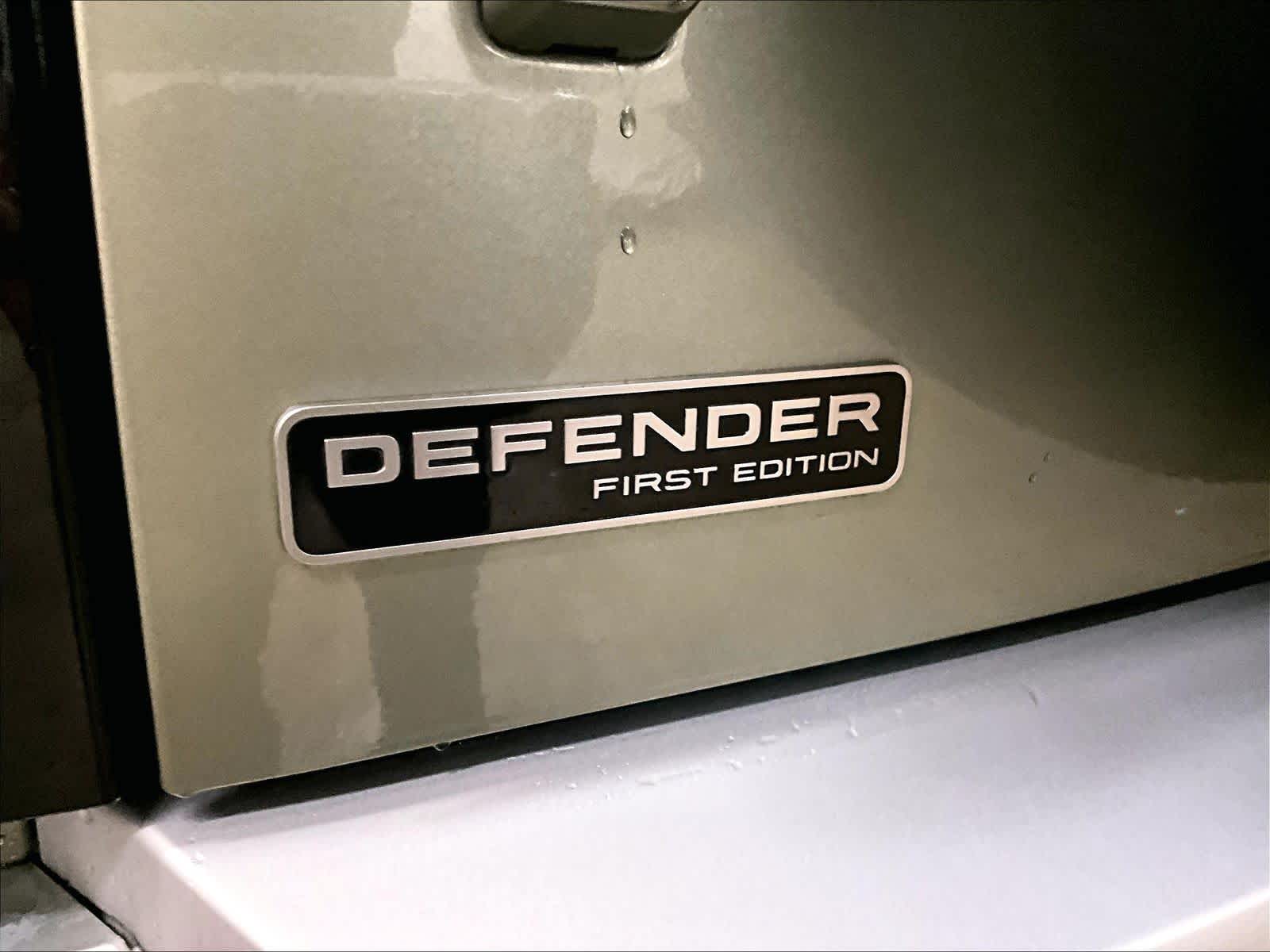 2021 Land Rover Defender First Edition photo 3