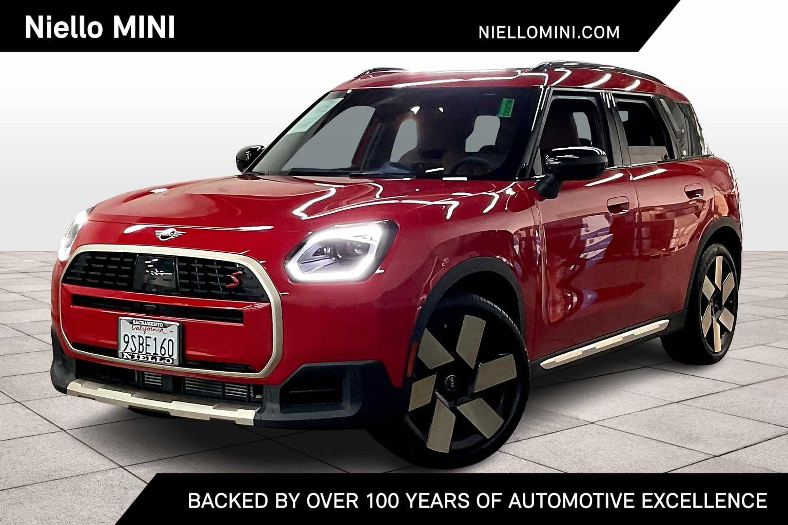 2025 MINI Countryman S's photo
