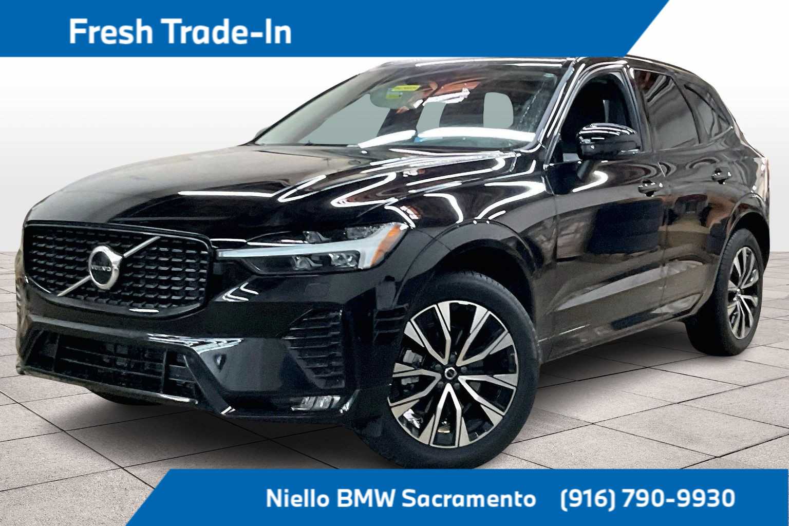 2025 Volvo XC60 Core's photo