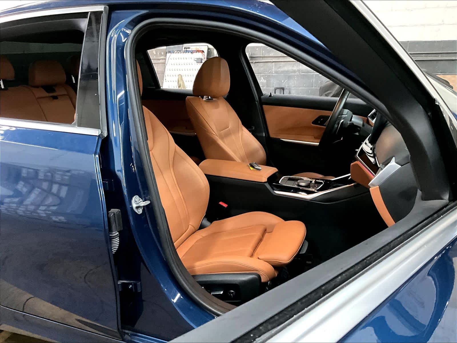 2024 BMW 330i 330i photo 6