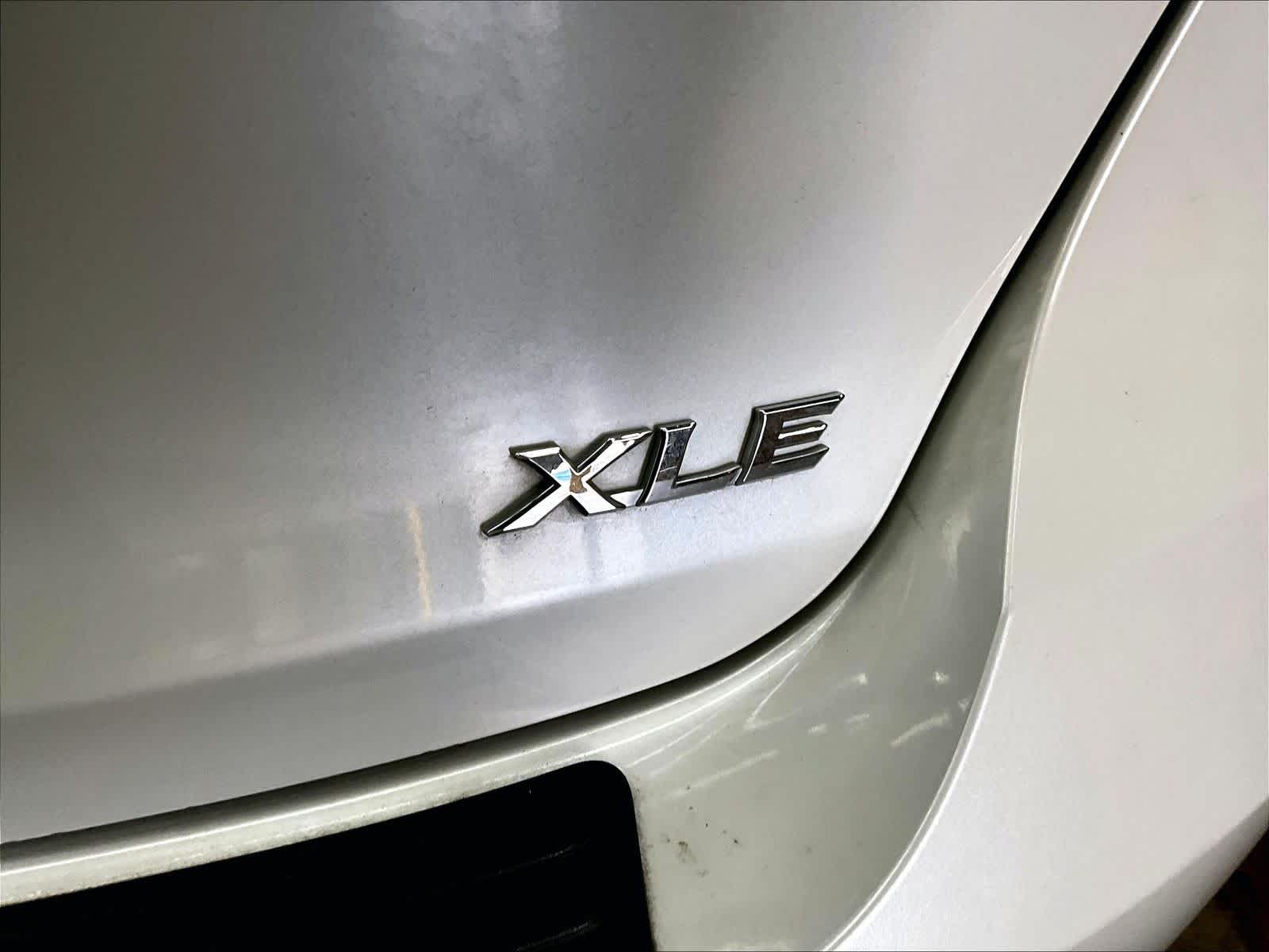 2014 Toyota Venza XLE photo 3