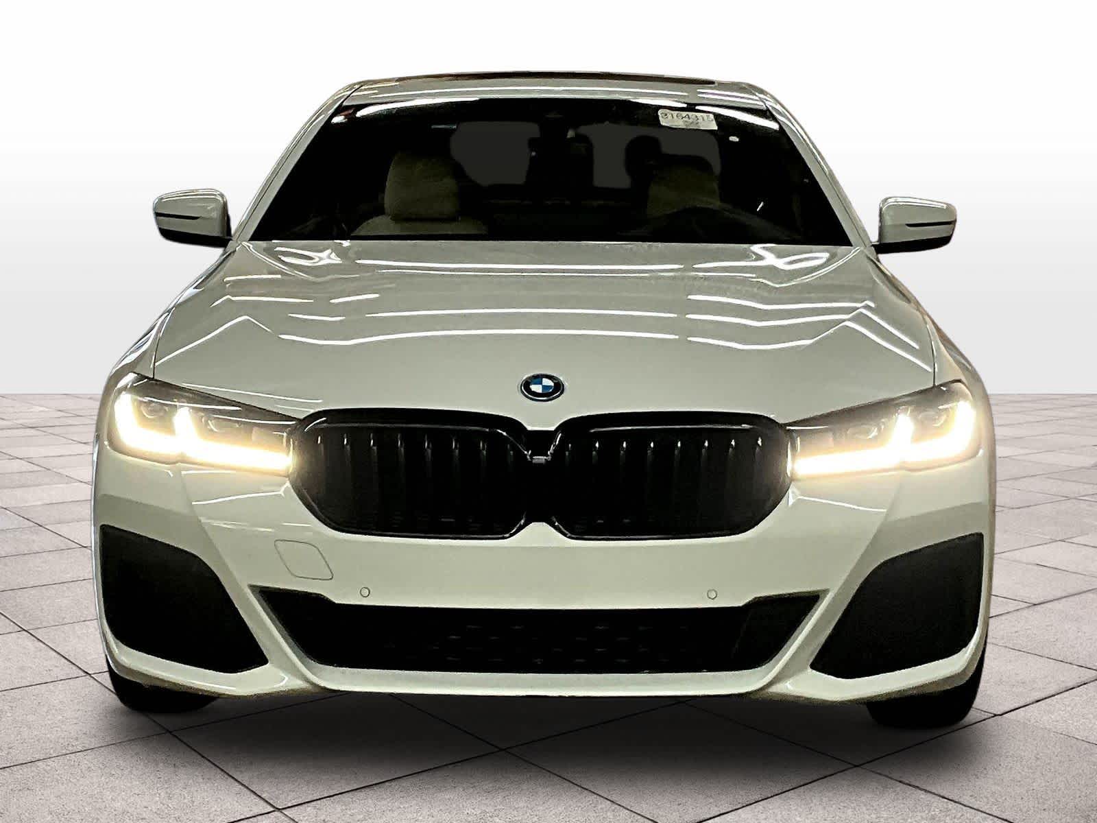 2023 BMW 530e xDrive 530e xDrive photo 2