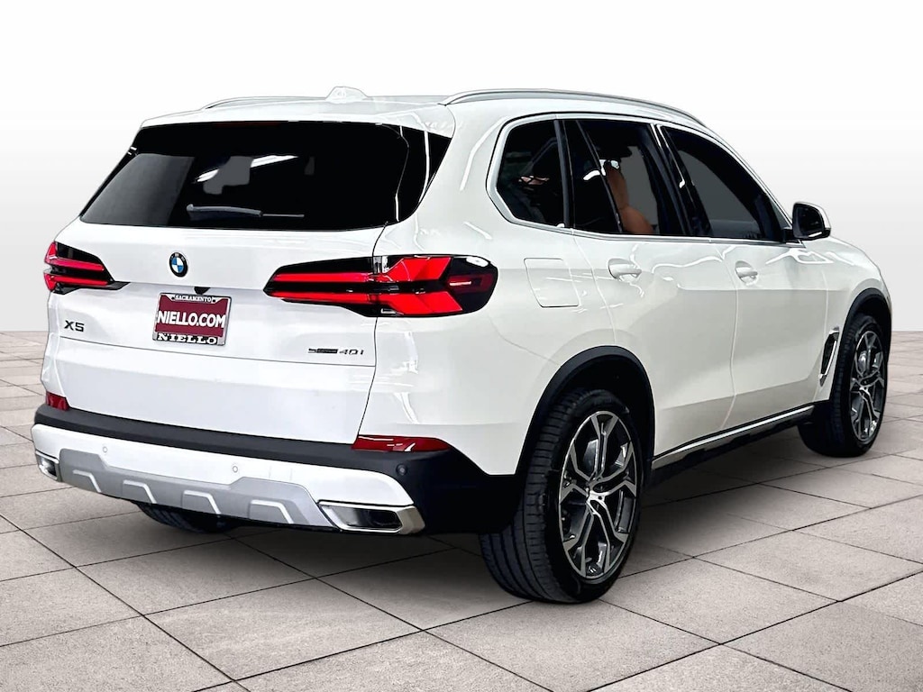 New 2026 BMW X5 sDrive40i sDrive40i Sports Activity Vehicle