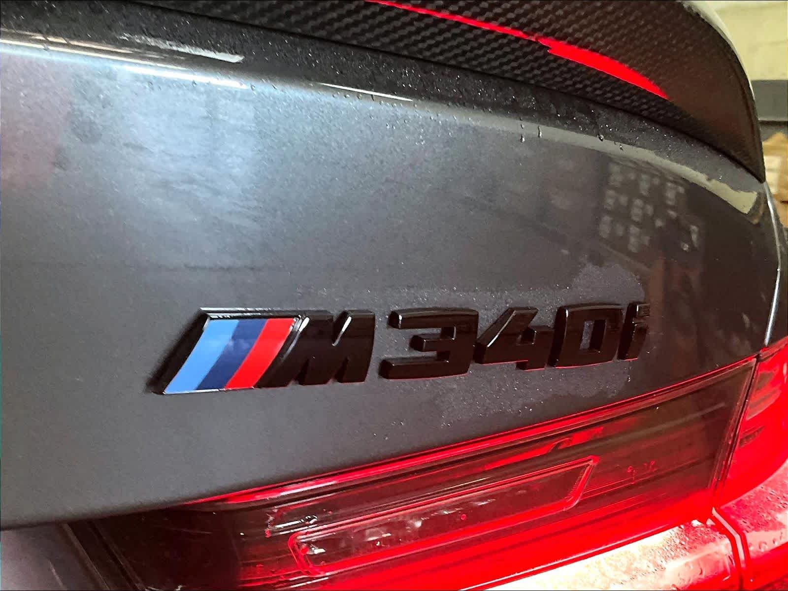 2022 BMW M340i xDrive M340i xDrive photo 3