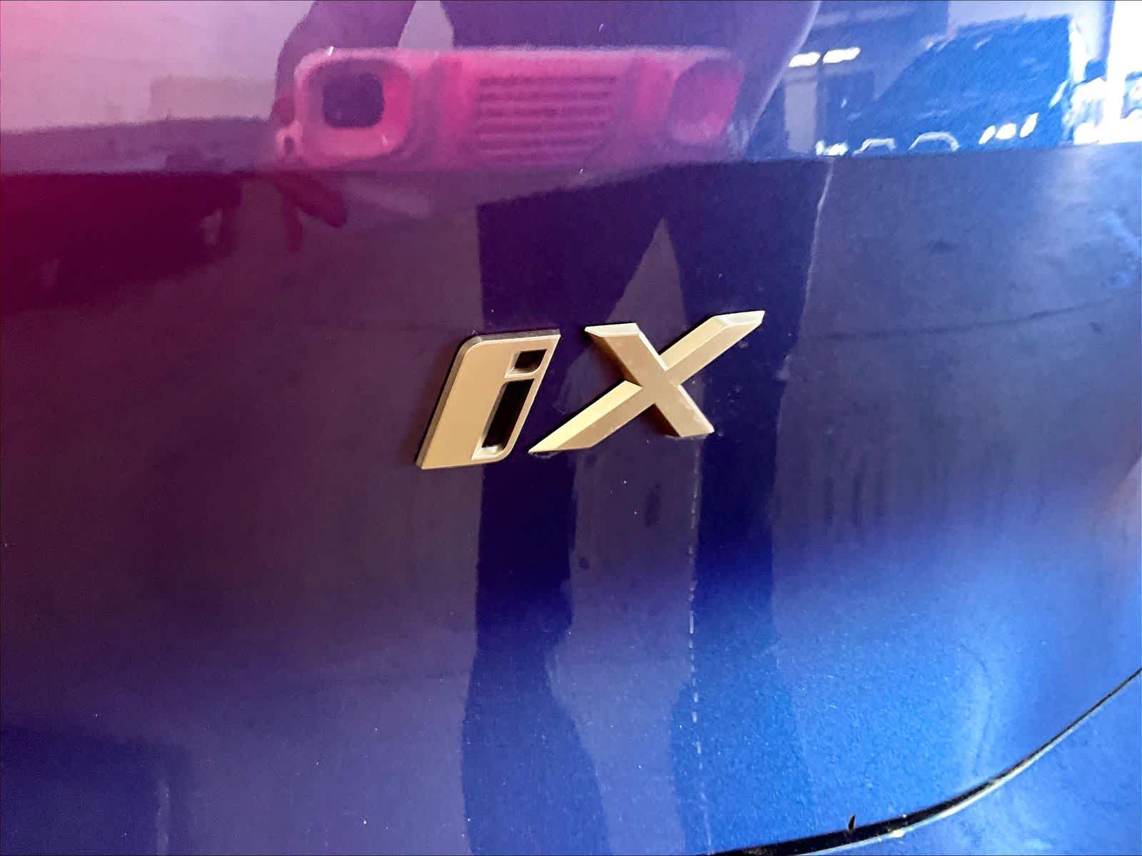 2025 BMW iX xDrive50 xDrive50 photo 3