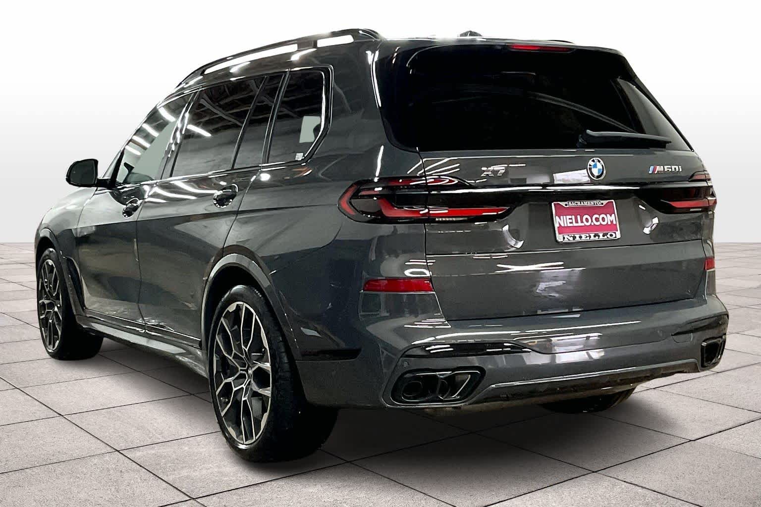 2026 Bmw X7 M60i photo 3