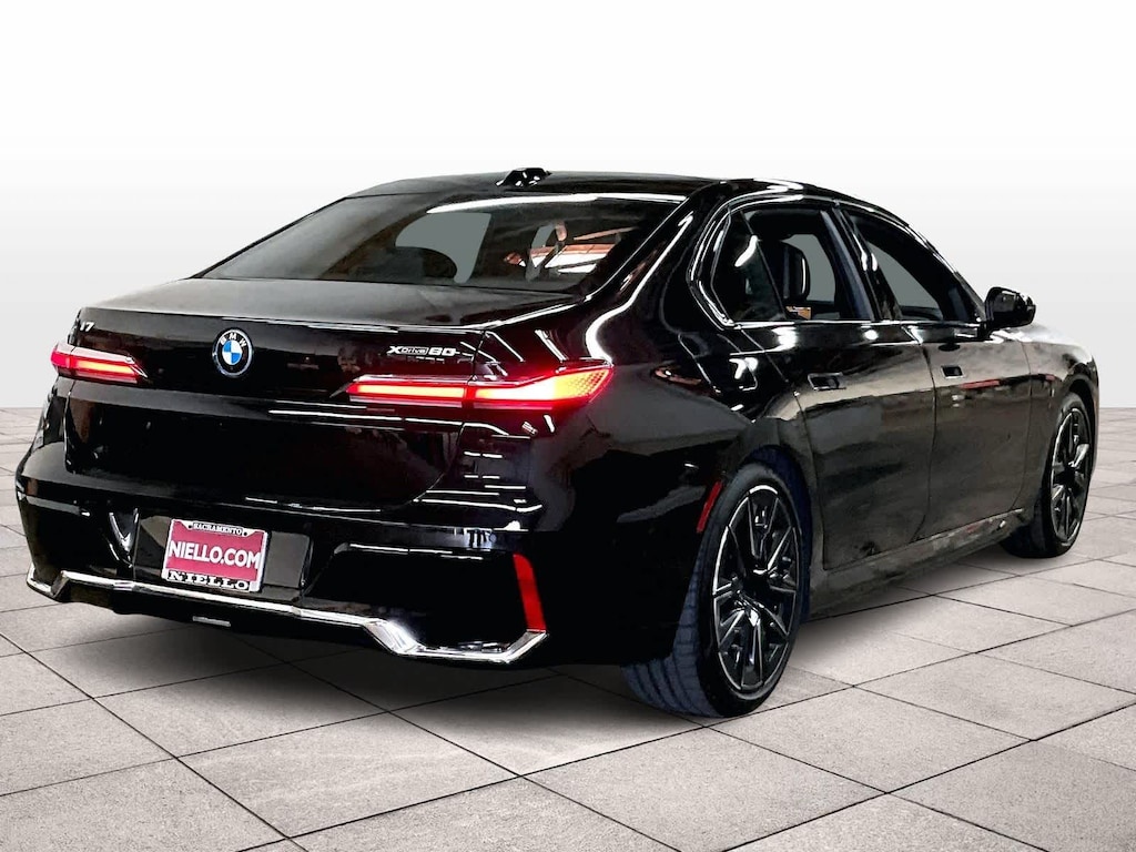 New 2026 BMW i7 xDrive60 Sedan