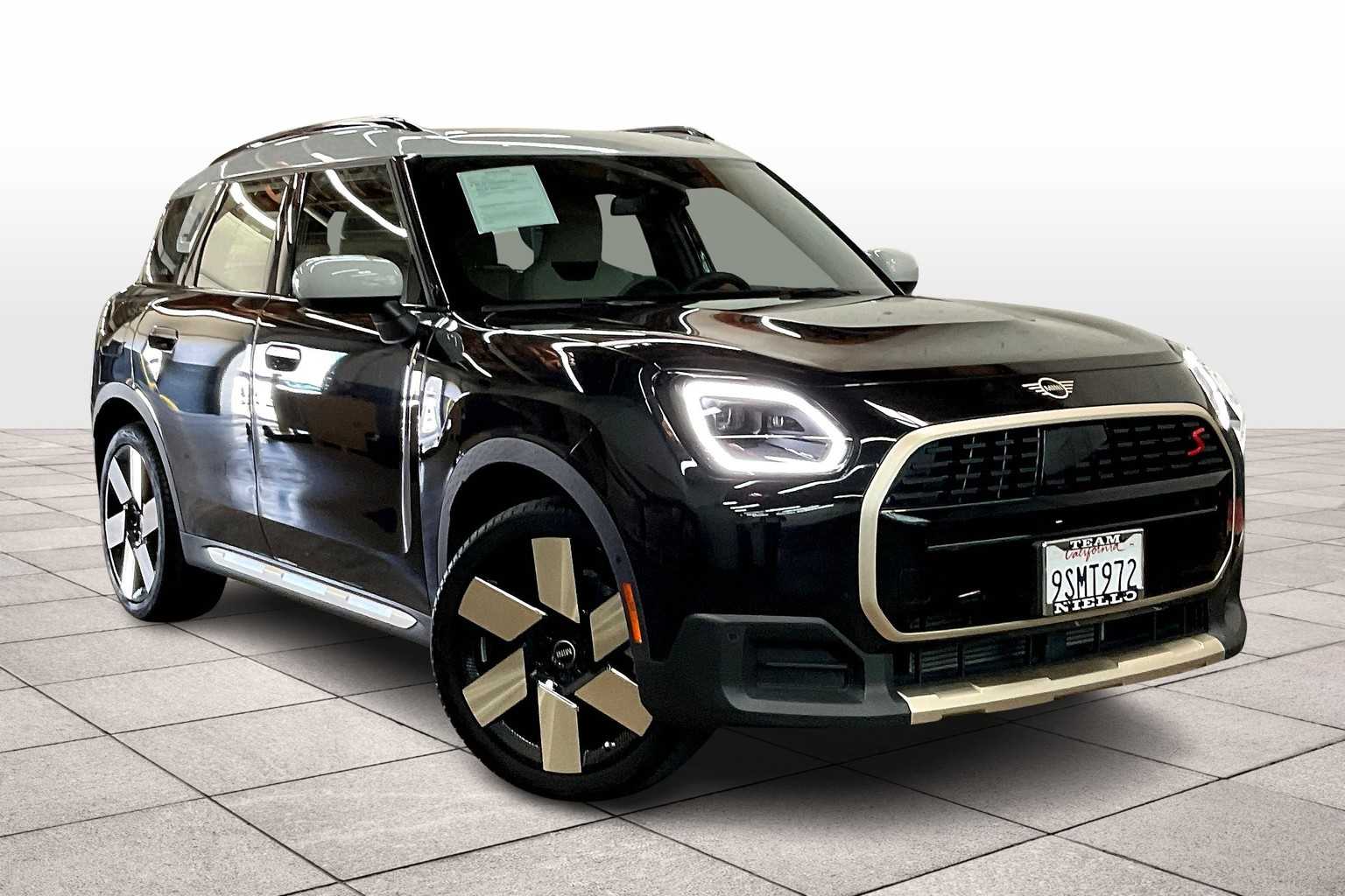 2025 Mini Countryman S ALL4 photo 2