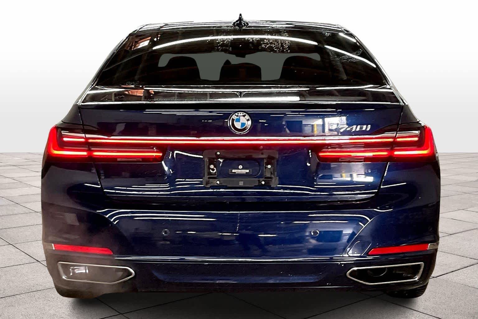 2022 Bmw 740Li 7-Series photo 4