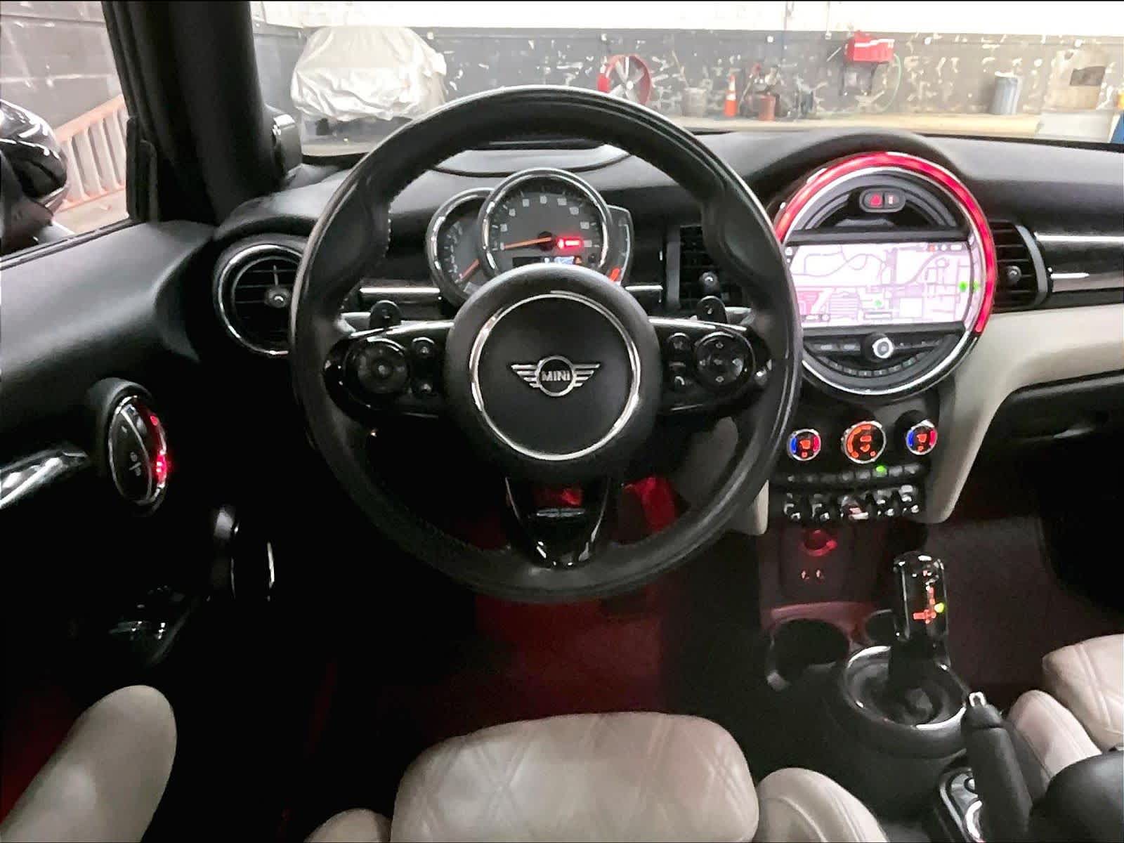 2020 MINI Hardtop 2 Door Cooper S photo 4