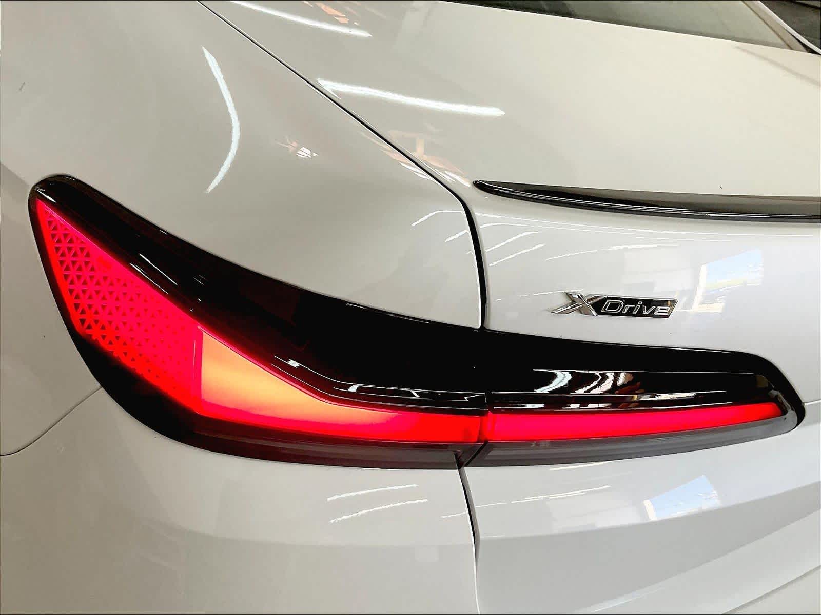 2025 BMW 7 Series 760i - Photo 23