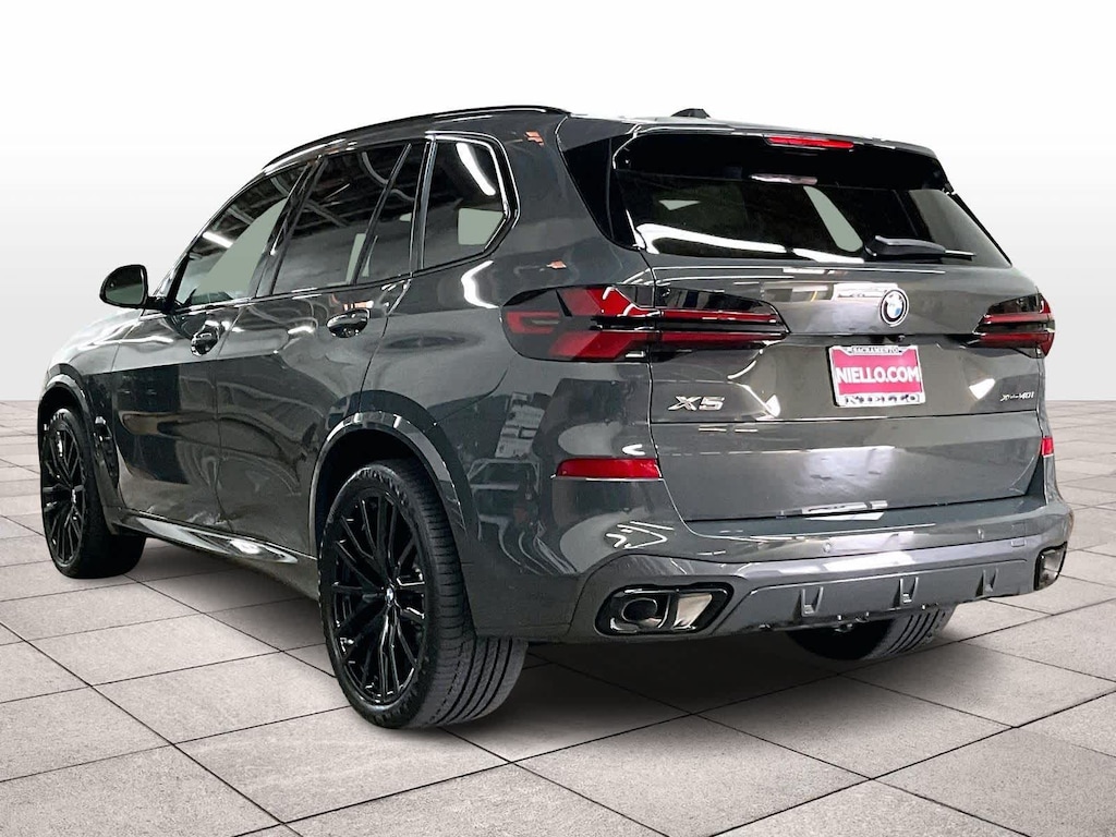 New 2026 BMW X5 xDrive40i xDrive40i Sports Activity Vehicle