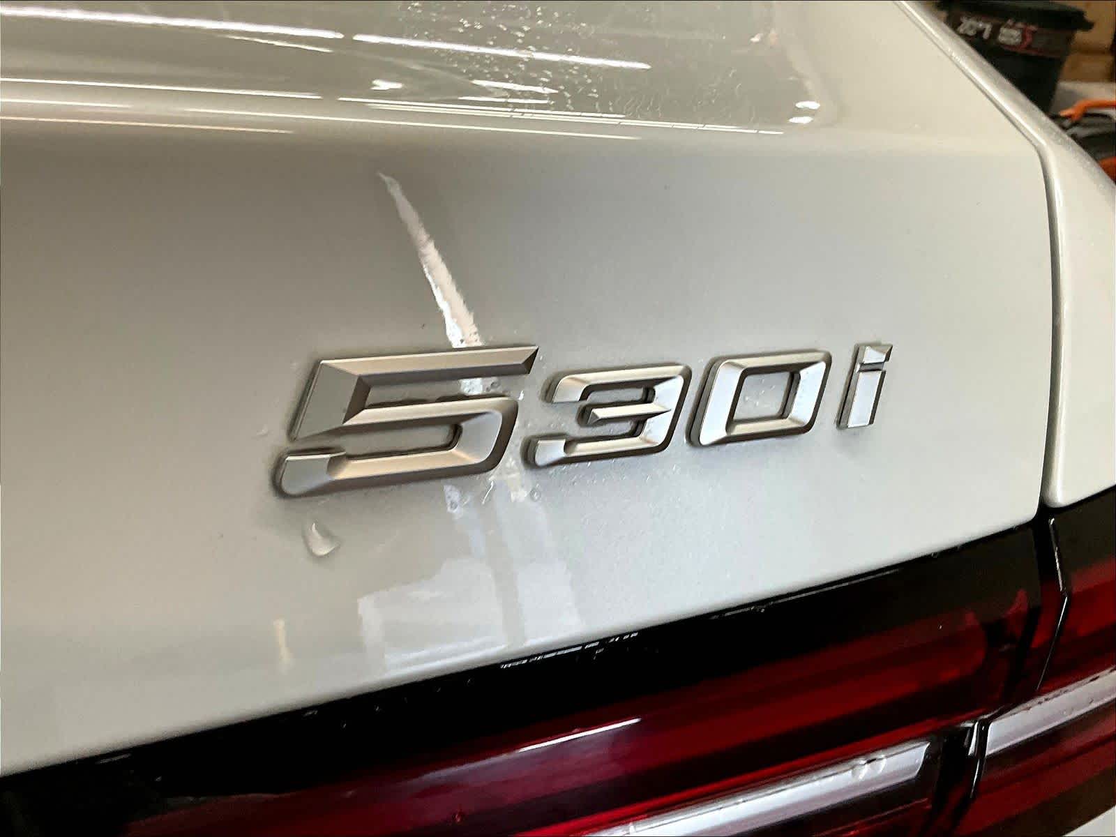 2026 BMW 530i 530i photo 3