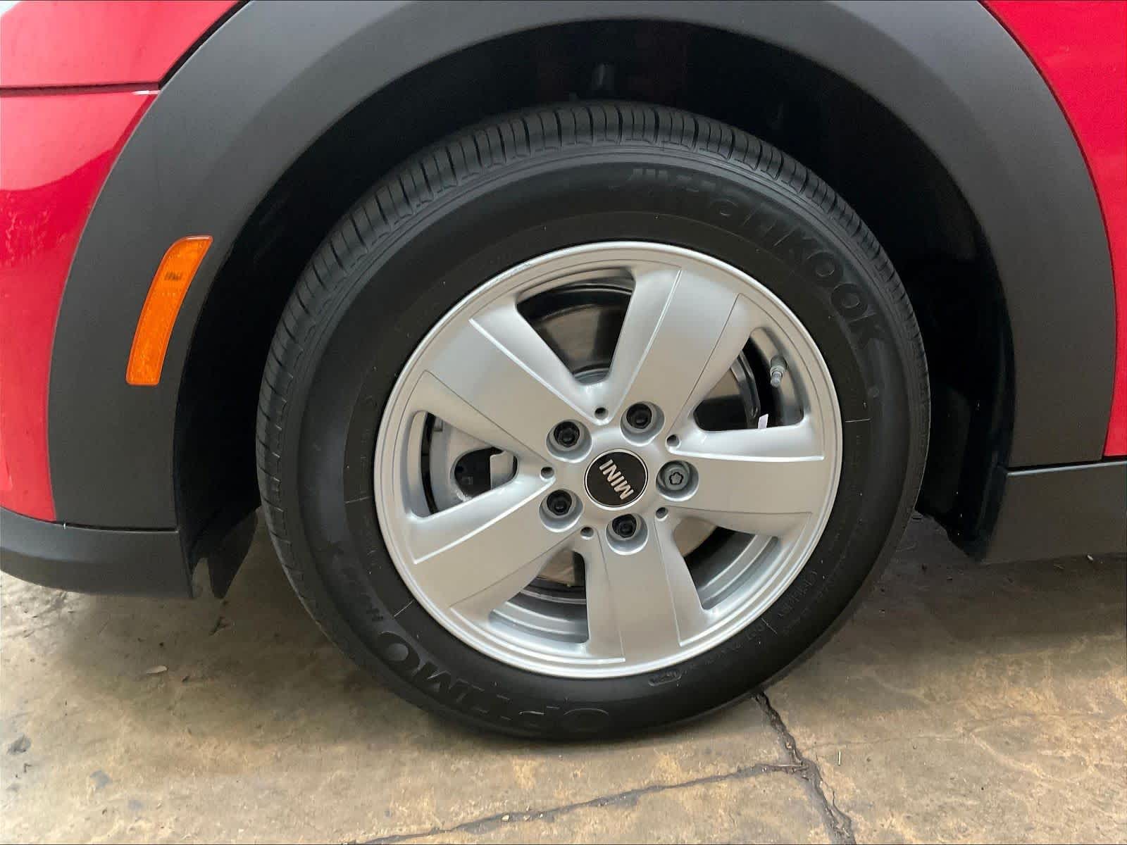 2022 MINI Hardtop 2 Door Cooper photo 3