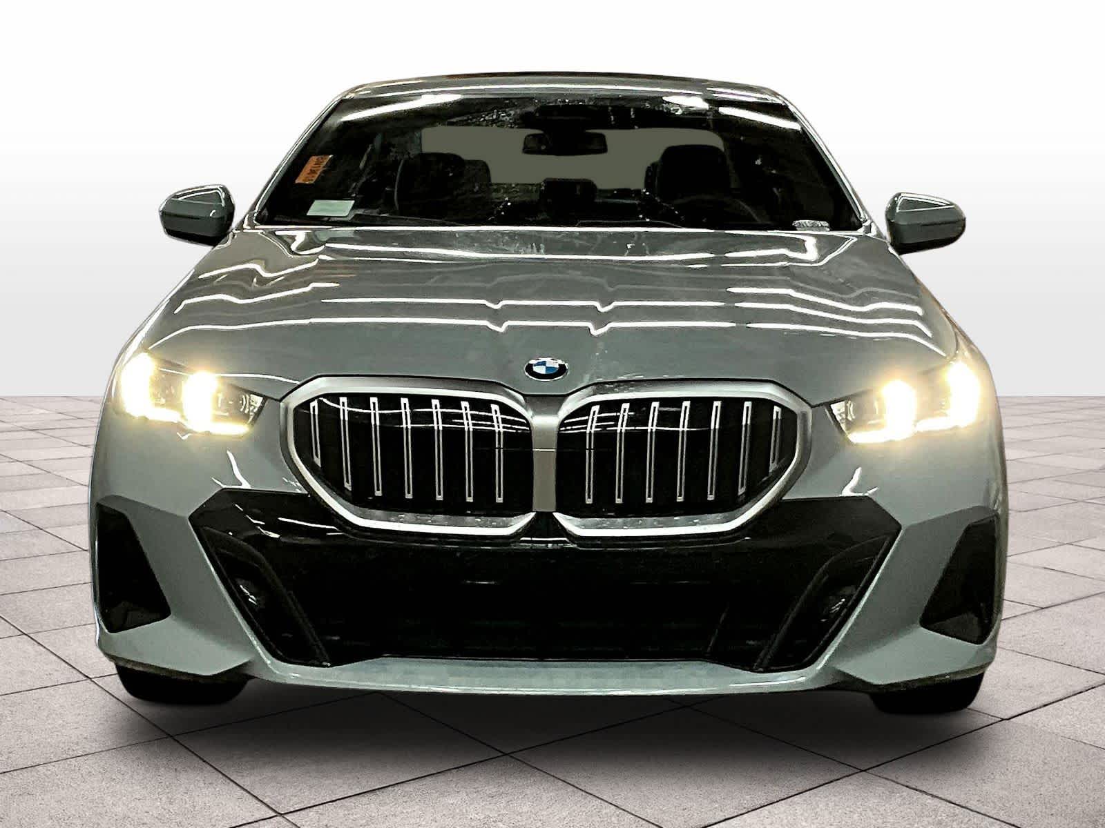 2026 BMW 530i 530i photo 2