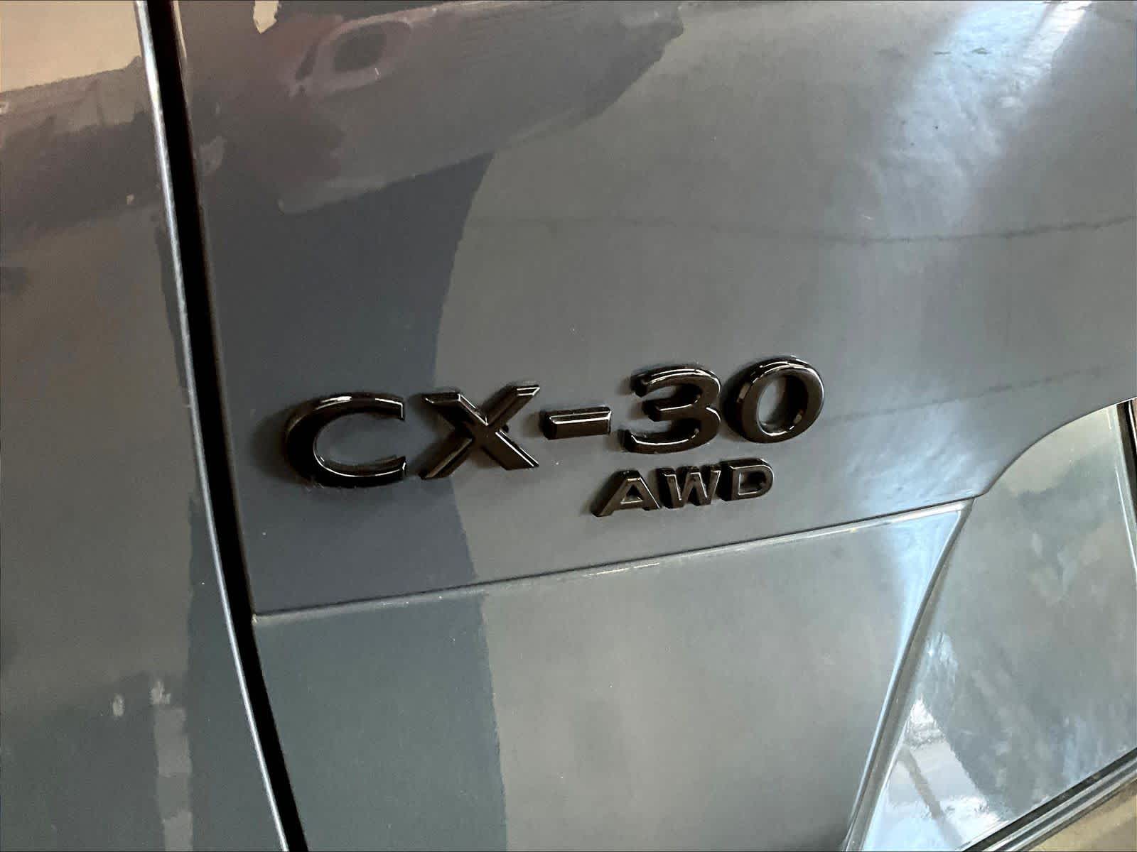 2024 Mazda CX-30 2.5 S Carbon Edition photo 3