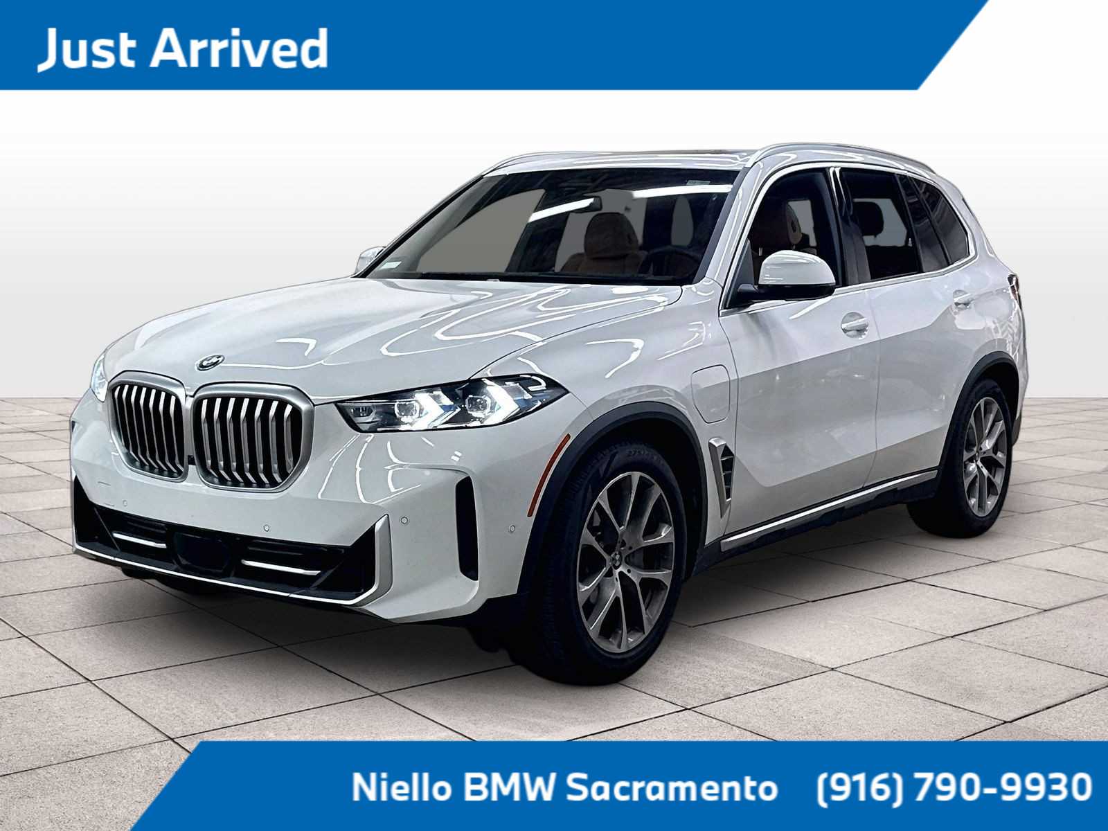 2026 BMW X5 xDrive50e's photo