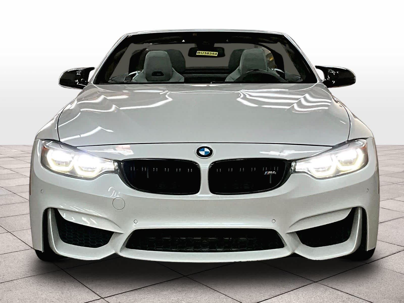 2018 BMW M4 Convertible photo 2