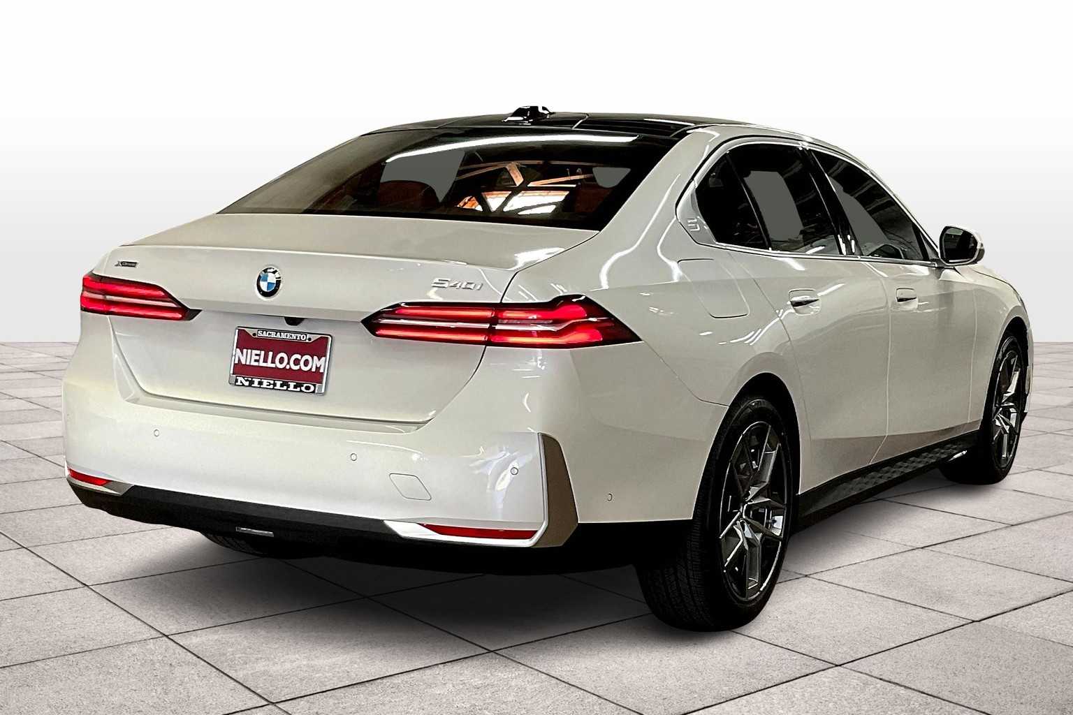 2026 Bmw 540i xDrive photo 3