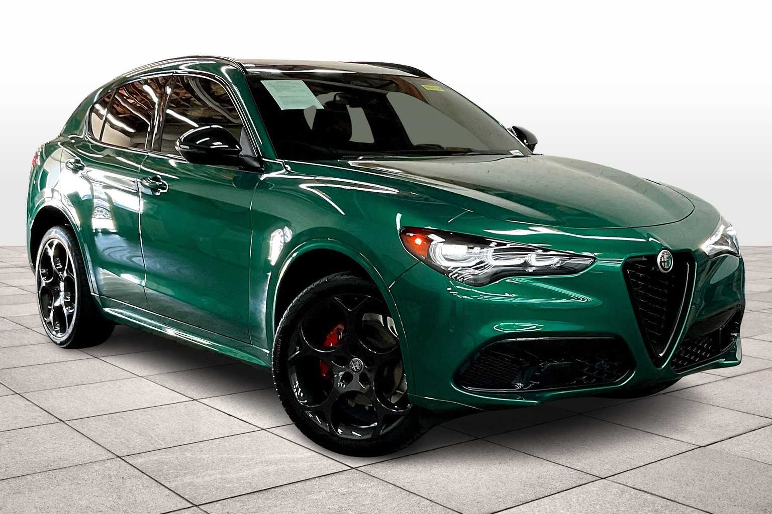 2025 Alfa Romeo Stelvio Tributo Italiano photo 2