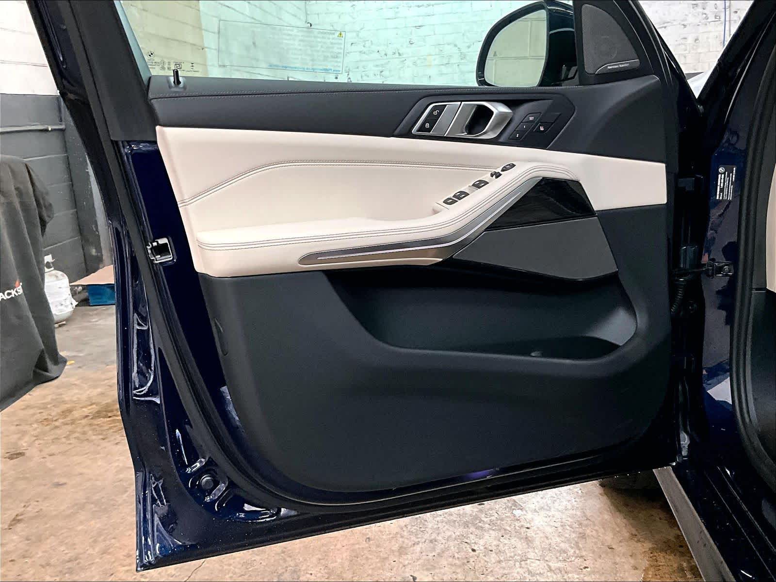 2026 BMW X5 40i - Photo 23