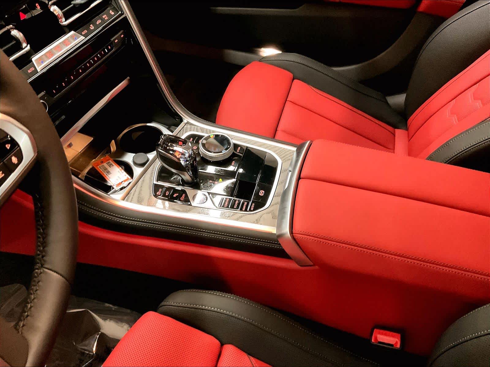 2026 BMW 8 Series 840i - Photo 10
