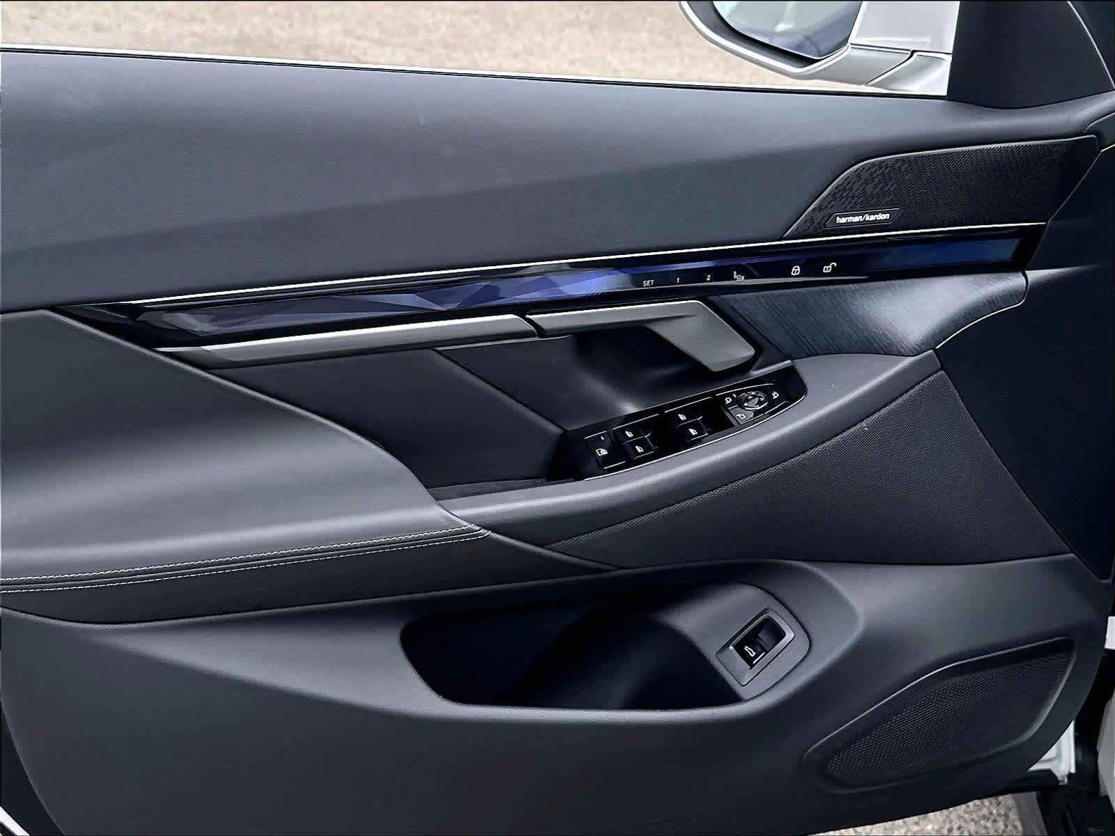 2026 BMW i5 40 - Photo 22