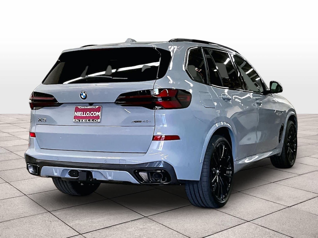 New 2026 BMW X5 xDrive40i xDrive40i Sports Activity Vehicle