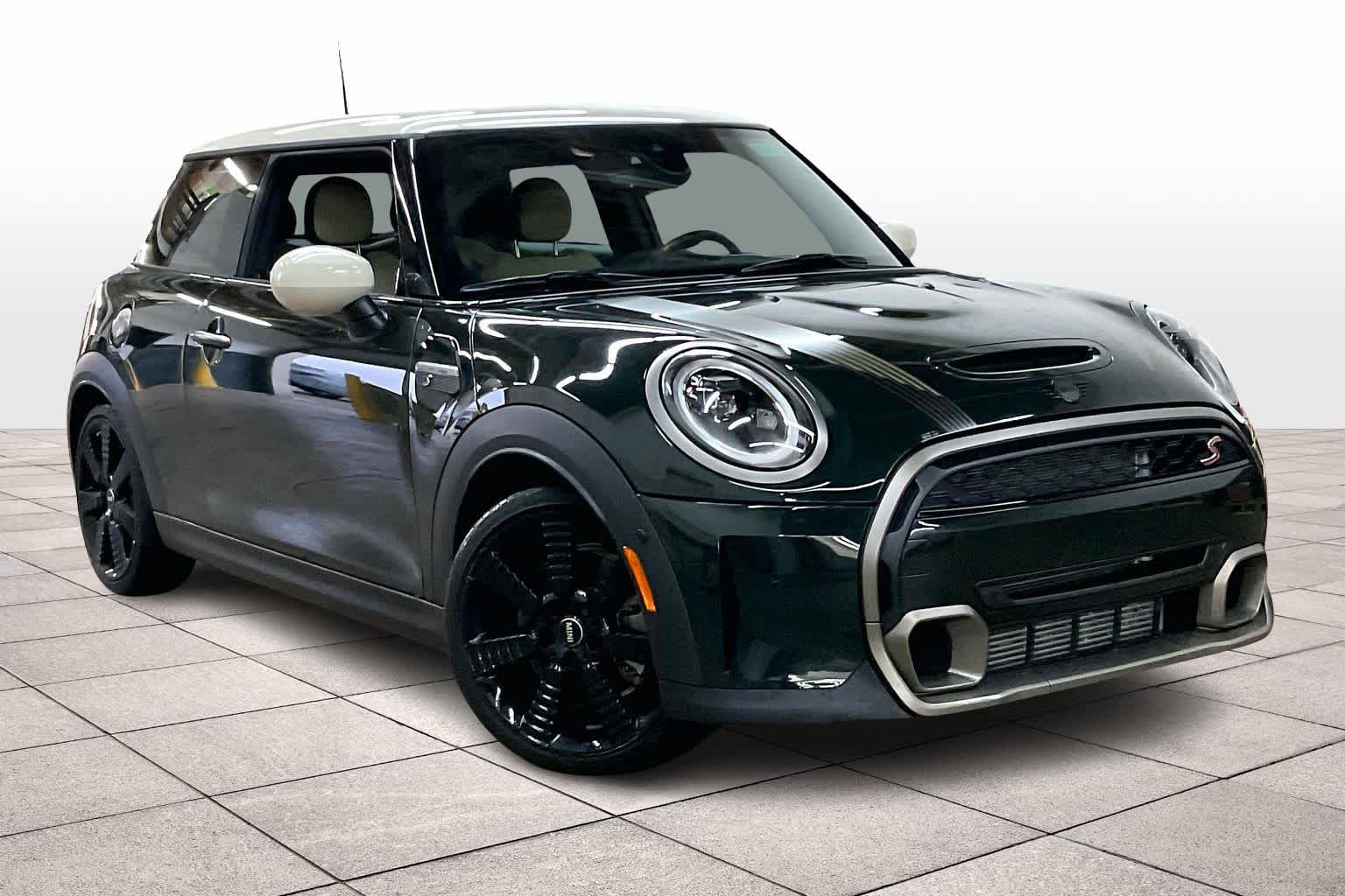 2023 Mini Cooper 2 Door Hardtop S photo 2