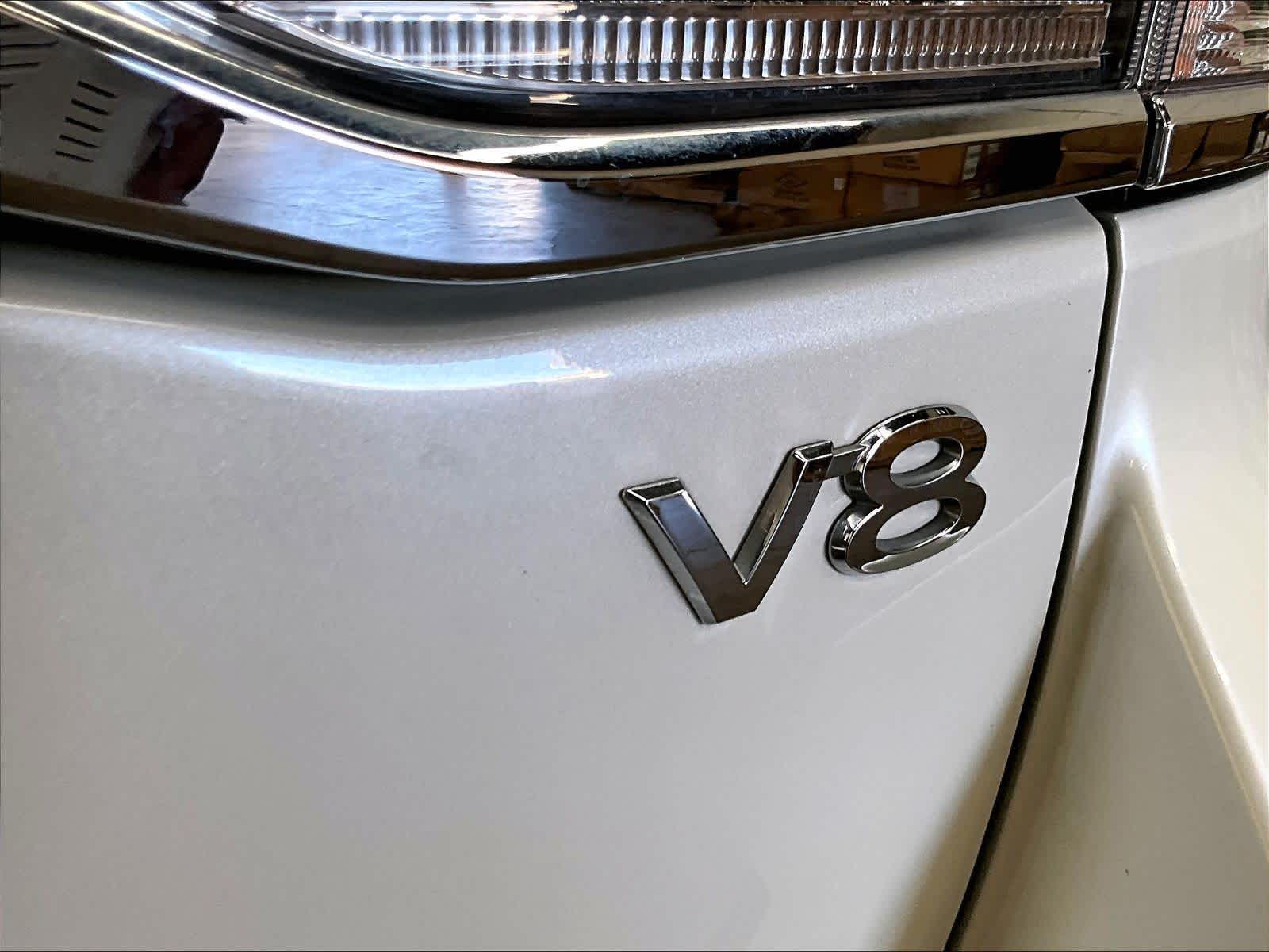 2019 Toyota Land Cruiser photo 3