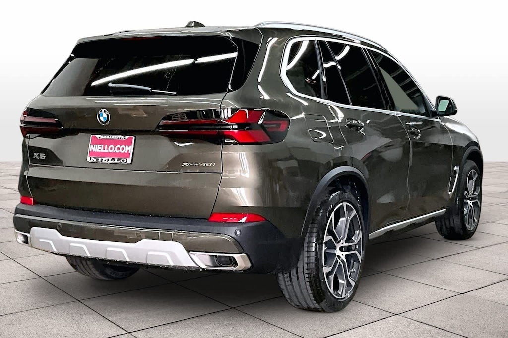 New 2026 BMW X5 xDrive40i Sports Activity Vehicle