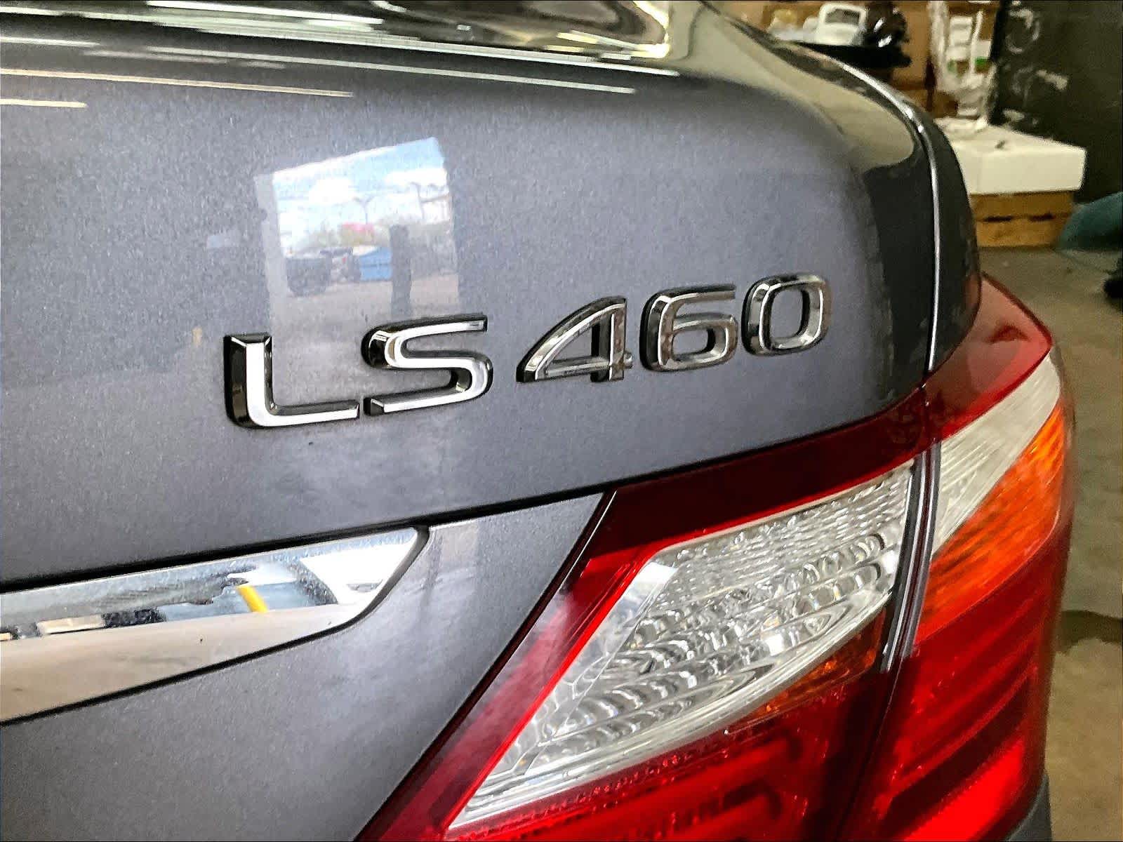 2012 LEXUS LS 460 photo 3