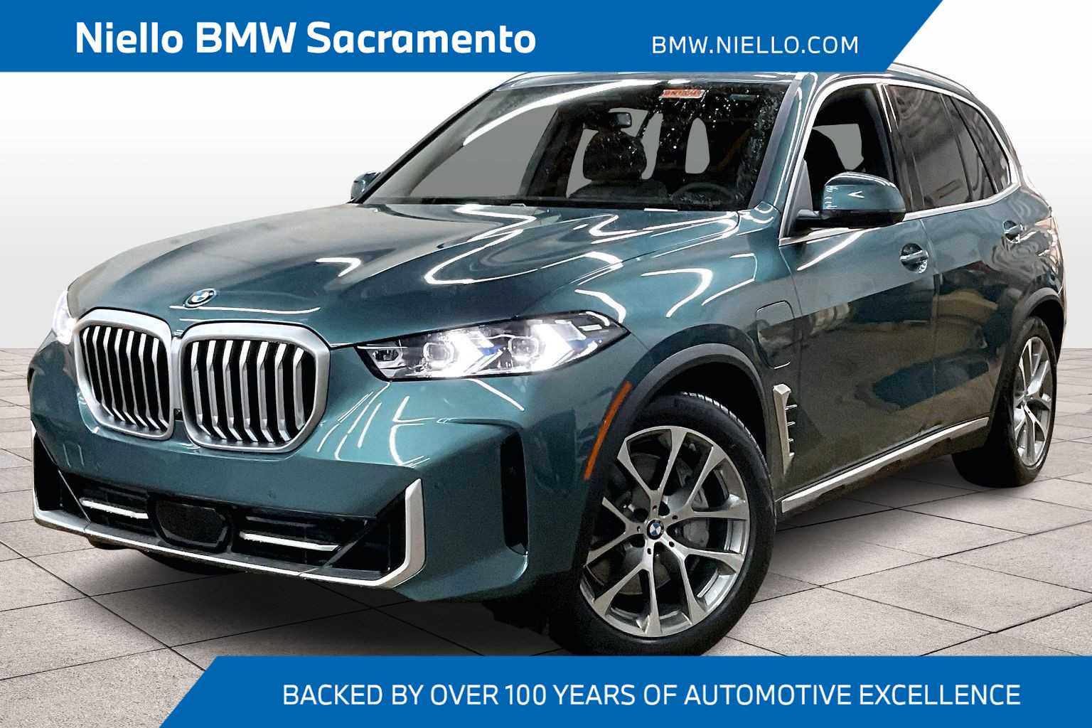 2026 BMW X5 50e's photo