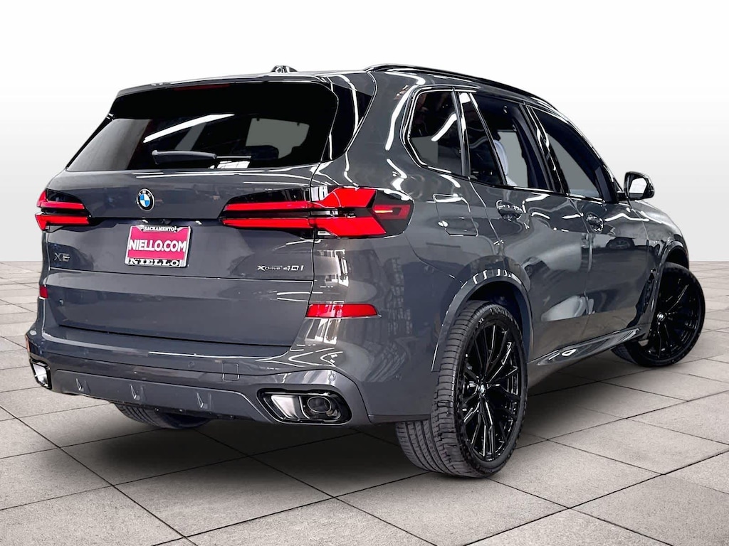 New 2026 BMW X5 xDrive40i xDrive40i Sports Activity Vehicle