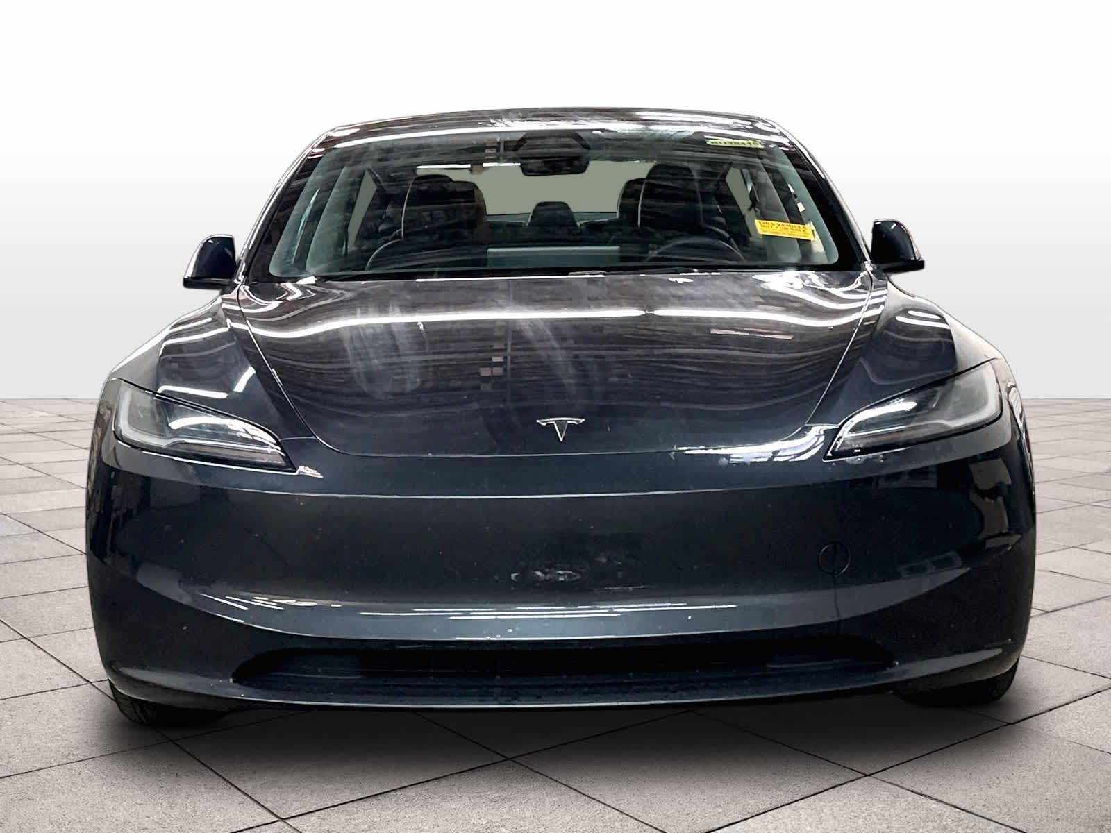 2024 Tesla Model 3 photo 2